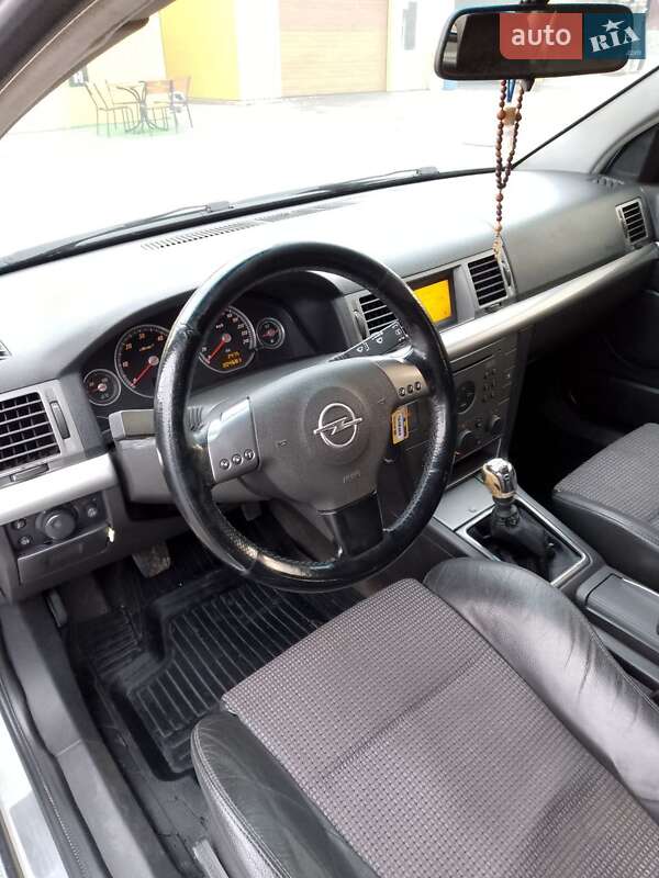 Лифтбек Opel Vectra 2003 в Кропивницком фото 6 Лифтбек Opel Vectra 2003 в Кропивницком