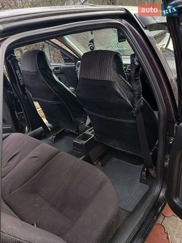 Седан Opel Vectra 1992 в Звягеле