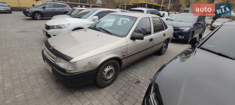 Седан Opel Vectra 1990 в Каменском