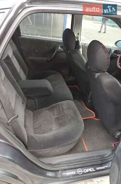 Ліфтбек Opel Vectra 1998 в Херсоні