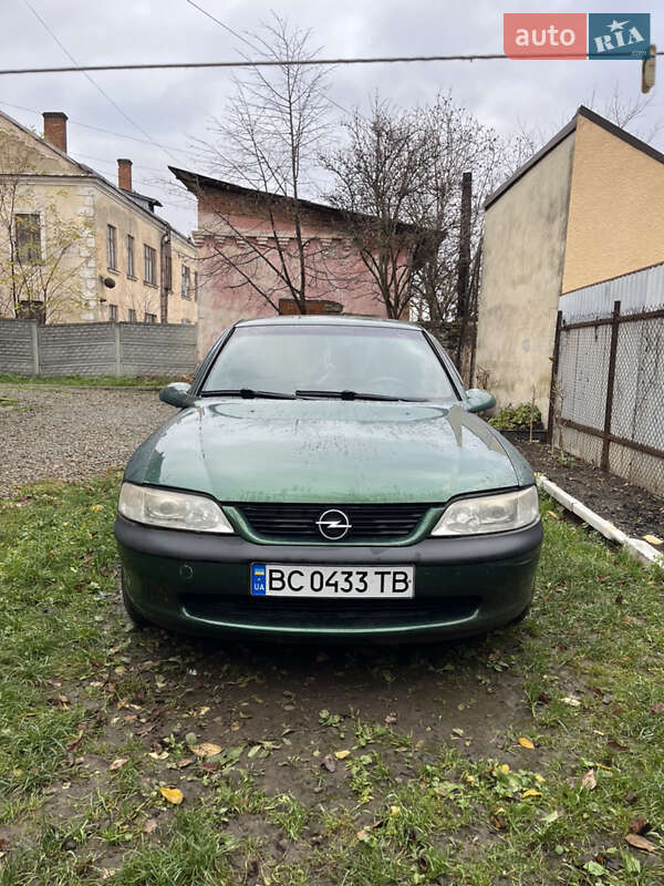 Седан Opel Vectra 1996 в Стрые фото Седан Opel Vectra 1996 в Стрые