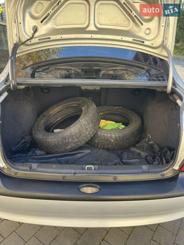 Седан Opel Vectra 1996 в Хмельницькому