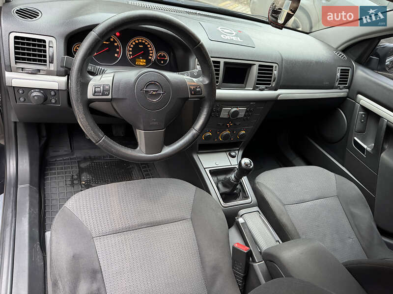 Седан Opel Vectra 2007 в Виннице