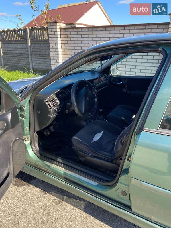 Седан Opel Vectra 1999 в Житомире