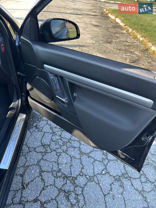 Седан Opel Vectra 2006 в Умани фото 9 Седан Opel Vectra 2006 в Умани