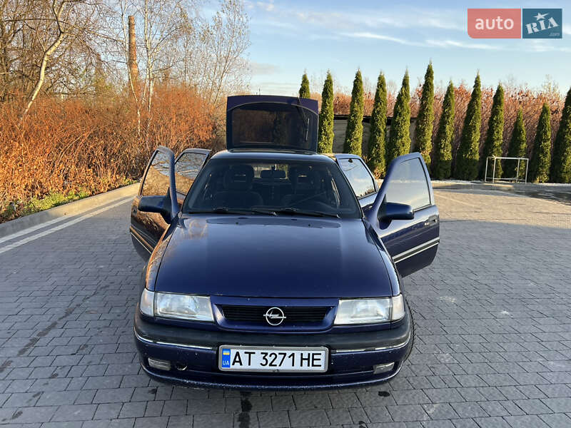 Ліфтбек Opel Vectra 1995 в Івано-Франківську фото 15 Ліфтбек Opel Vectra 1995 в Івано-Франківську