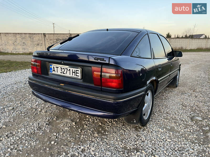 Ліфтбек Opel Vectra 1995 в Івано-Франківську фото 36 Ліфтбек Opel Vectra 1995 в Івано-Франківську