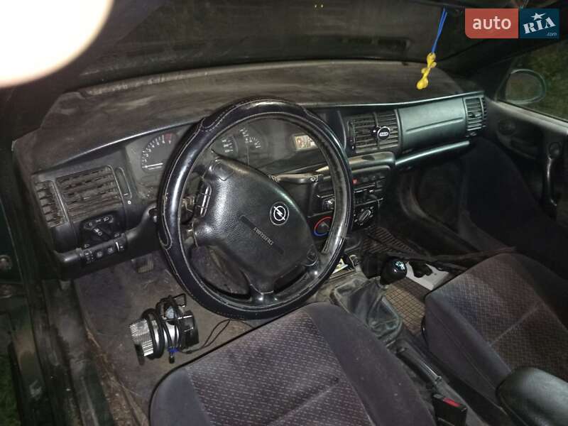 Седан Opel Vectra 1997 в Бородянке фото 24 Седан Opel Vectra 1997 в Бородянке