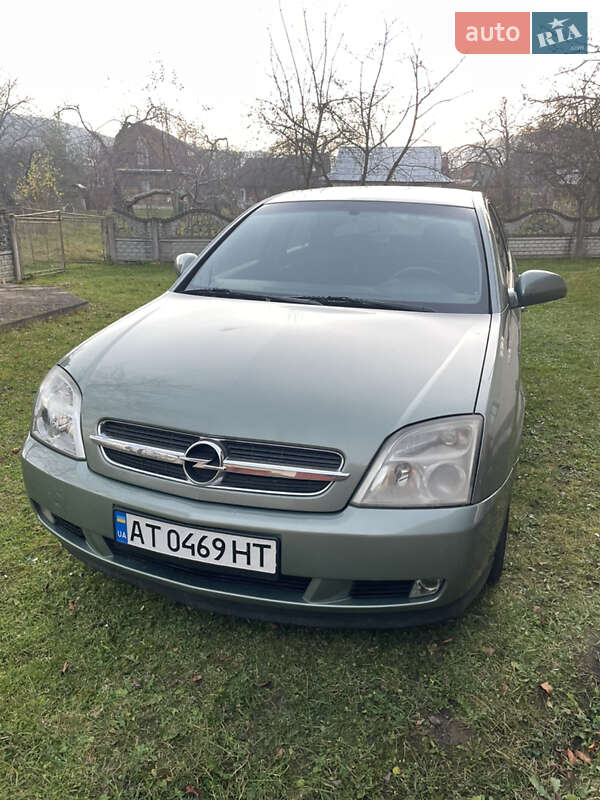 Седан Opel Vectra 2005 в Косове