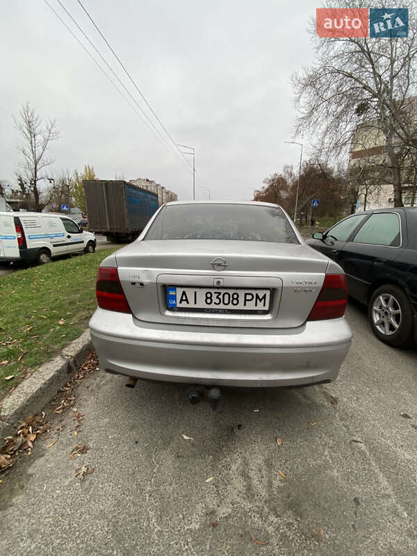 Седан Opel Vectra 2000 в Киеве
