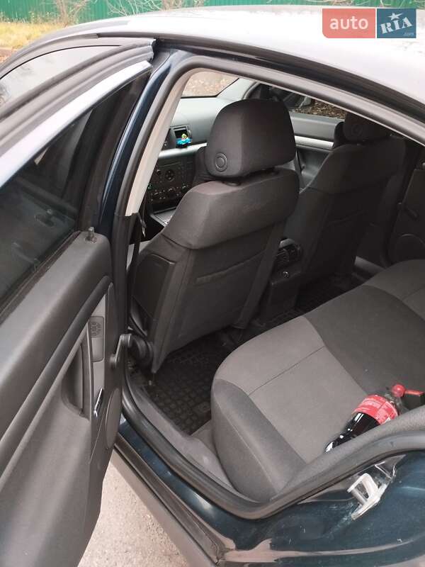 Седан Opel Vectra 2002 в Виннице