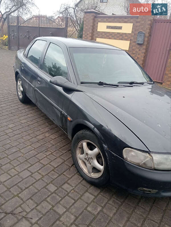 Седан Opel Vectra 1997 в Львове фото 3 Седан Opel Vectra 1997 в Львове