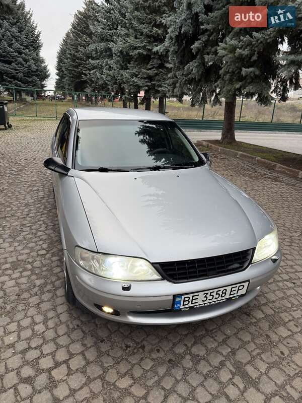 Ліфтбек Opel Vectra 2000 в Кропивницькому