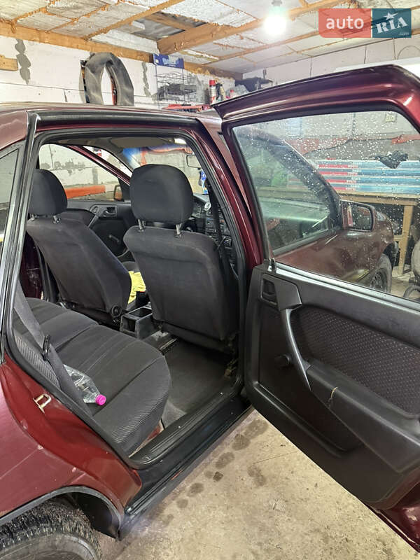 Седан Opel Vectra 1991 в Черном Острове