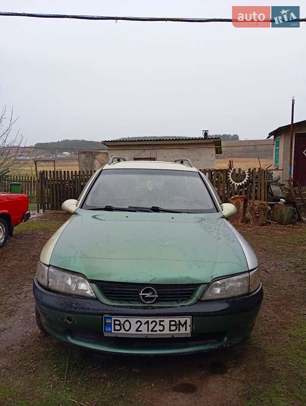 Универсал Opel Vectra 1997 в Шумске