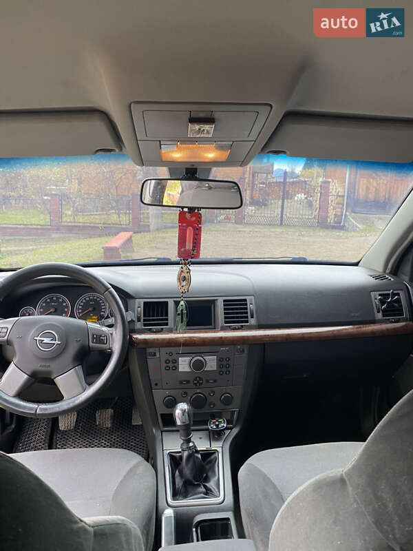 Универсал Opel Vectra 2005 в Ивано-Франковске фото 2 Универсал Opel Vectra 2005 в Ивано-Франковске