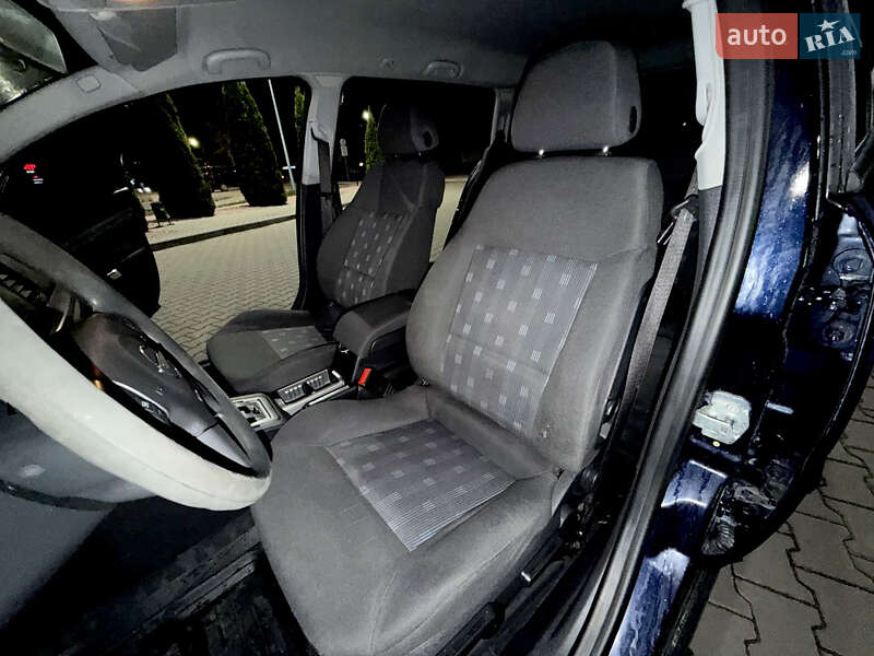 Универсал Opel Vectra 2004 в Житомире