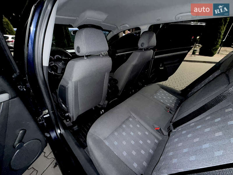 Универсал Opel Vectra 2004 в Житомире