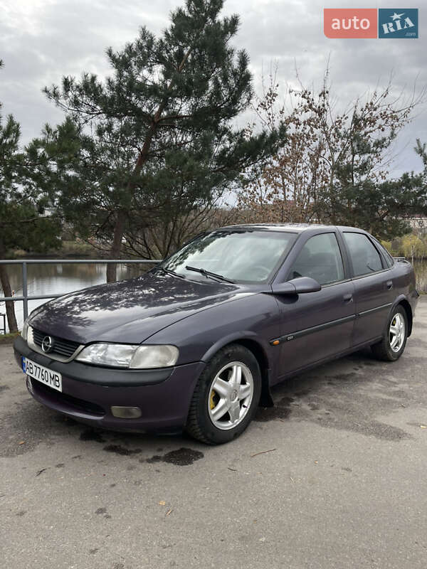 Седан Opel Vectra 1997 в Вінниці фото 2 Седан Opel Vectra 1997 в Вінниці