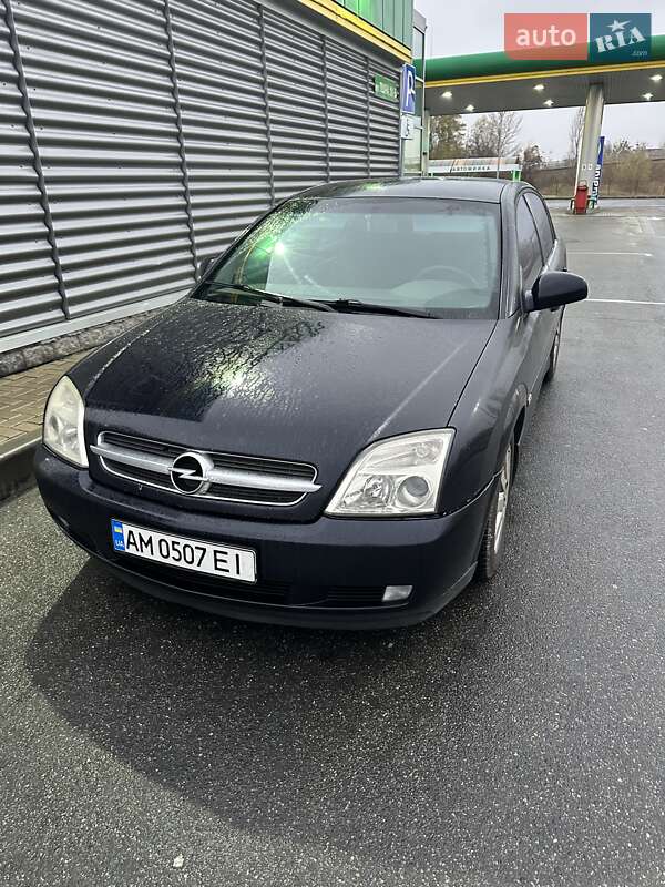 Седан Opel Vectra 2004 в Обухове фото Седан Opel Vectra 2004 в Обухове