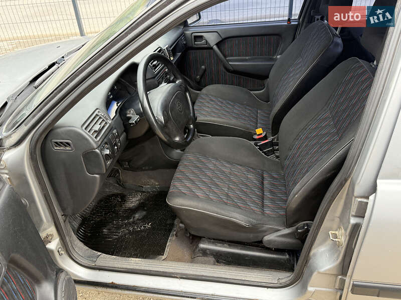Седан Opel Vectra 1991 в Кременце фото 17 Седан Opel Vectra 1991 в Кременце