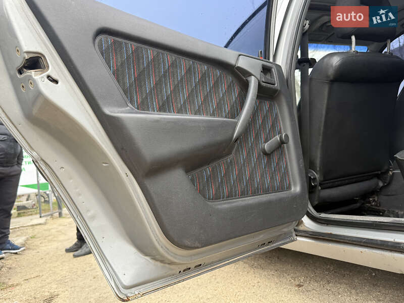 Седан Opel Vectra 1991 в Кременце фото 36 Седан Opel Vectra 1991 в Кременце