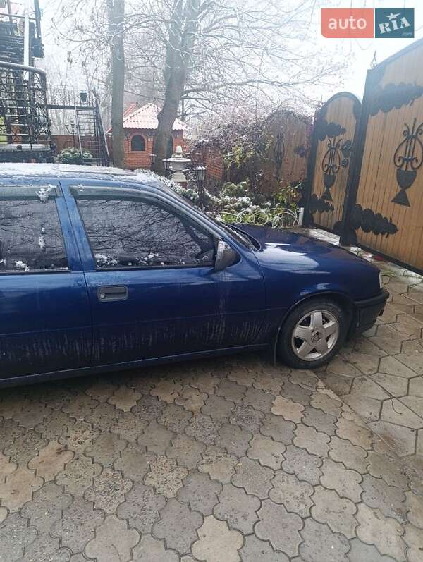 Седан Opel Vectra 1991 в Мерефа фото 2 Седан Opel Vectra 1991 в Мерефа