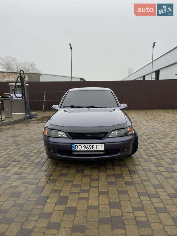 Седан Opel Vectra 1997 в Тернополі