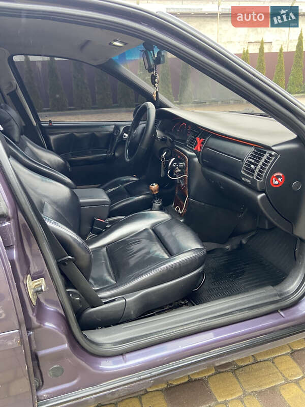 Седан Opel Vectra 1997 в Тернополі