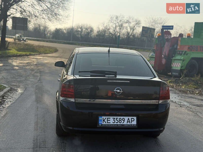 Ліфтбек Opel Vectra 2006 в Дніпрі