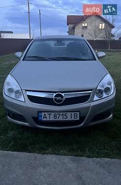 Седан Opel Vectra 2007 в Івано-Франківську