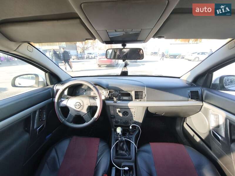 Седан Opel Vectra 2003 в Дніпрі