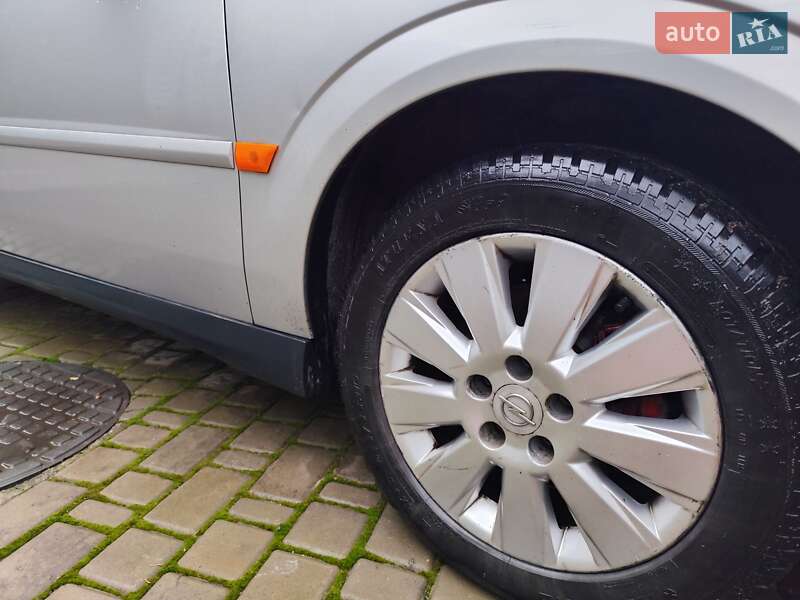 Седан Opel Vectra 2002 в Бердичеві