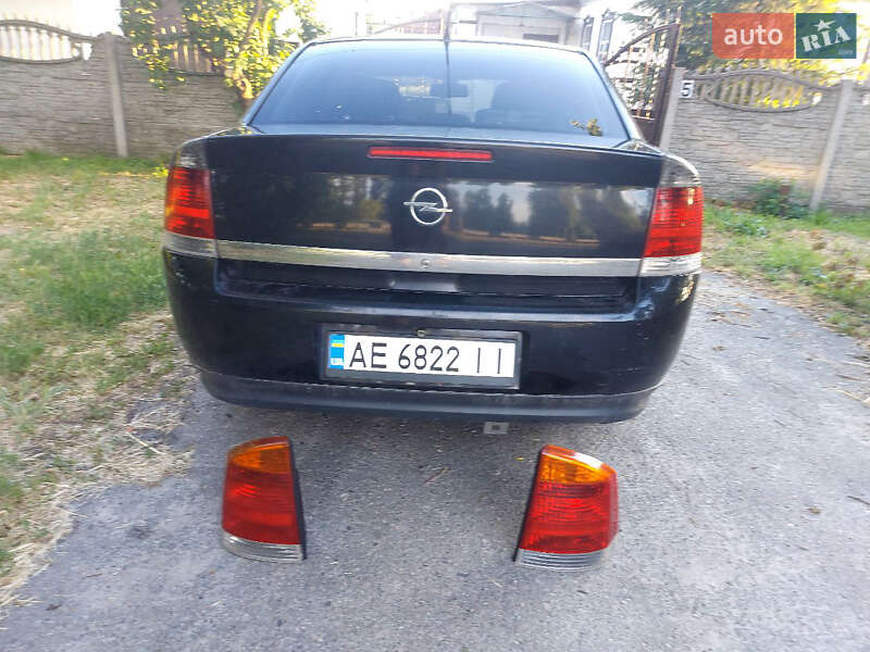 Седан Opel Vectra 2003 в Івано-Франківську