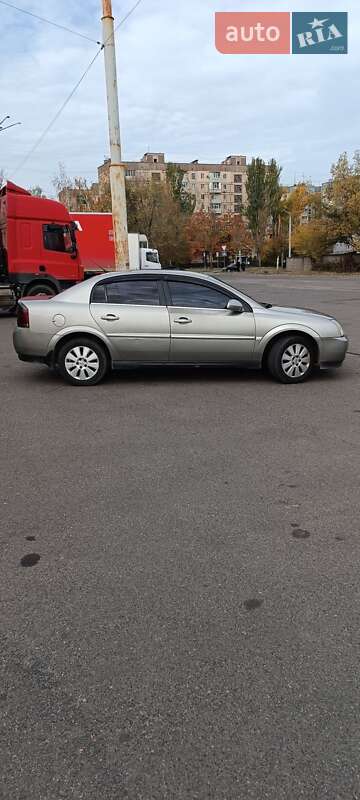 Седан Opel Vectra 2003 в Кривом Роге