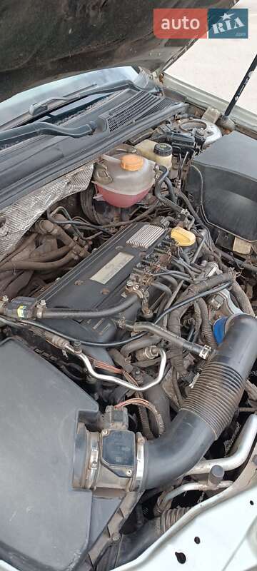 Седан Opel Vectra 2003 в Кривом Роге