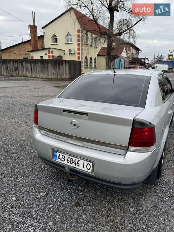 Седан Opel Vectra 2004 в Вінниці
