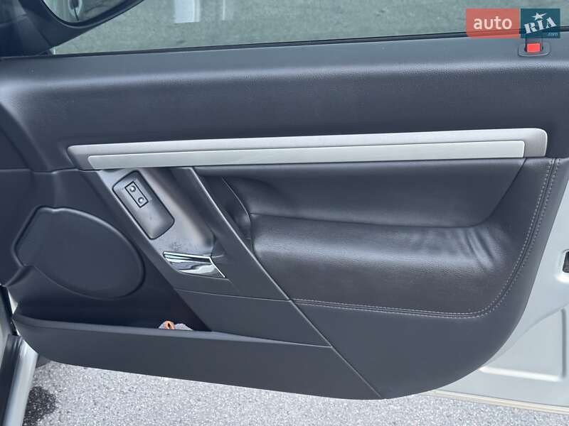 Седан Opel Vectra 2008 в Горішніх Плавнях