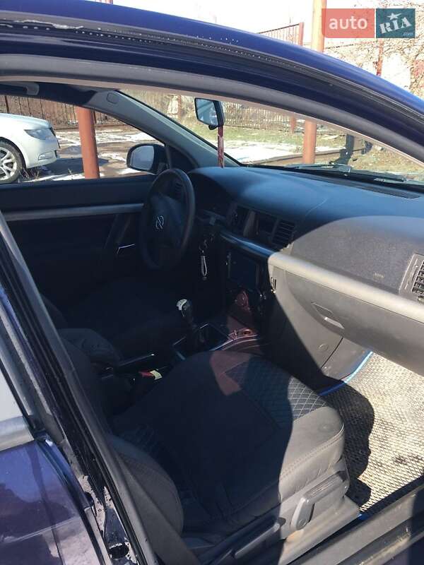 Седан Opel Vectra 2003 в Хмільнику