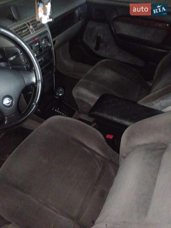 Седан Opel Vectra 1990 в Лубнах фото 5 Седан Opel Vectra 1990 в Лубнах