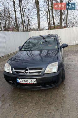 Седан Opel Vectra 2002 в Чернівцях
