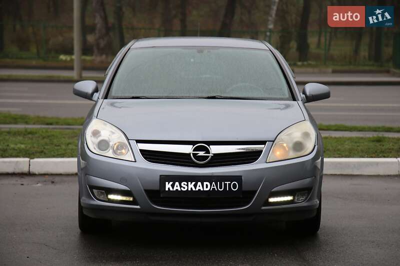 Седан Opel Vectra 2006 в Харкові