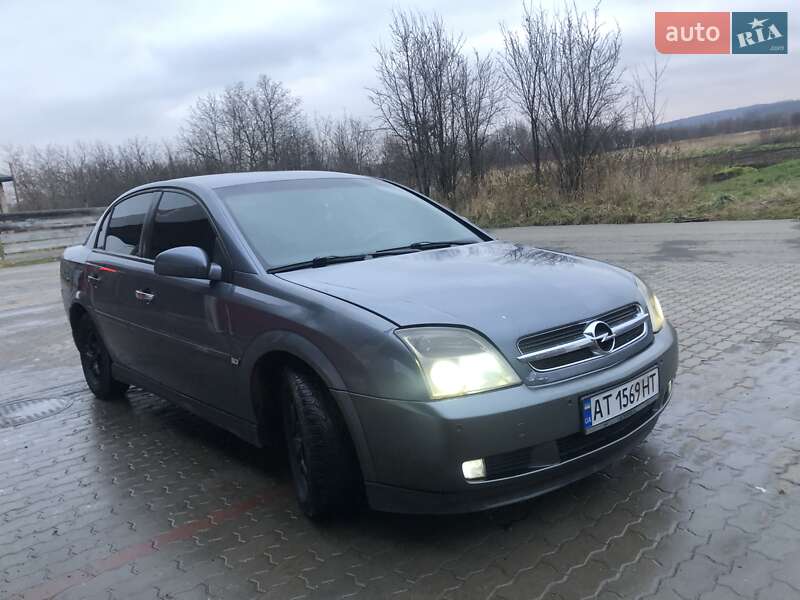 Седан Opel Vectra 2005 в Калуші