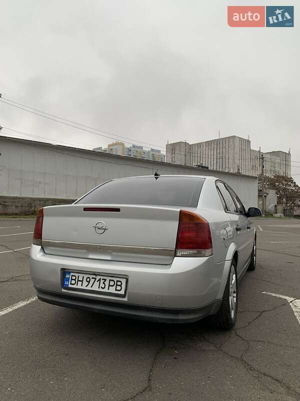 Седан Opel Vectra 2003 в Одесі