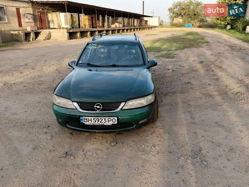Универсал Opel Vectra 1998 в Белгороде-Днестровском