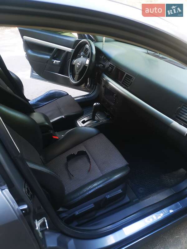 Лифтбек Opel Vectra 2002 в Кривом Роге