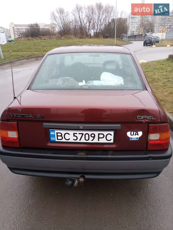 Седан Opel Vectra 1991 в Львові