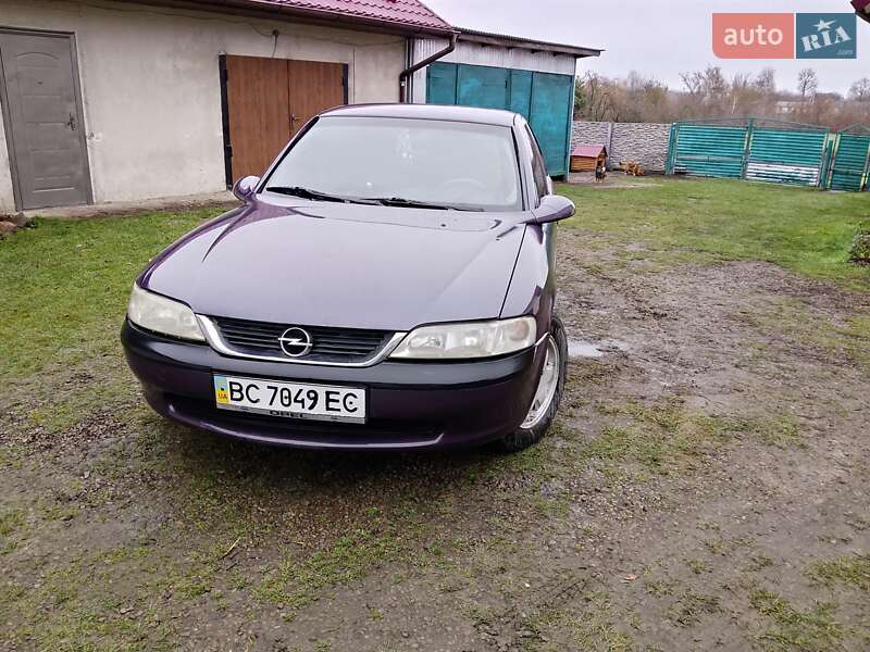 Седан Opel Vectra 1996 в Жовкві