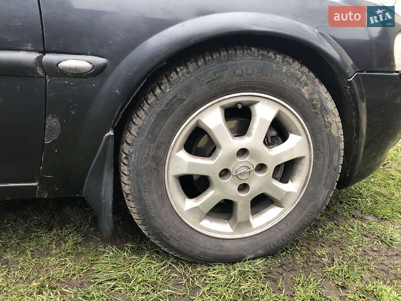 Універсал Opel Vectra 1997 в Кам'янці-Бузькій