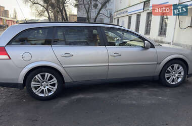 Универсал Opel Vectra 2004 в Полтаве